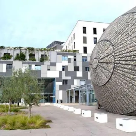 Agreable & Lumineux Proche Hopital Pasteur Daire